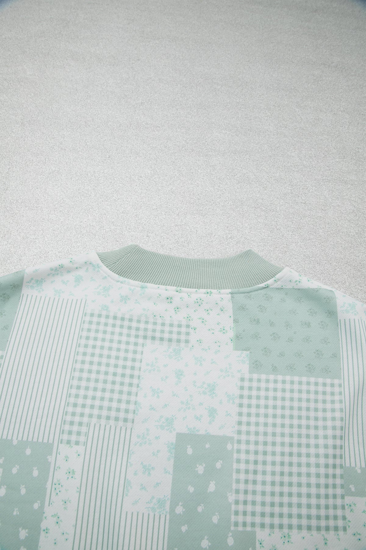 Light Pink Patchwork Floral Print Drop Shoulder Baggy Pullover Drawstring Shorts Set