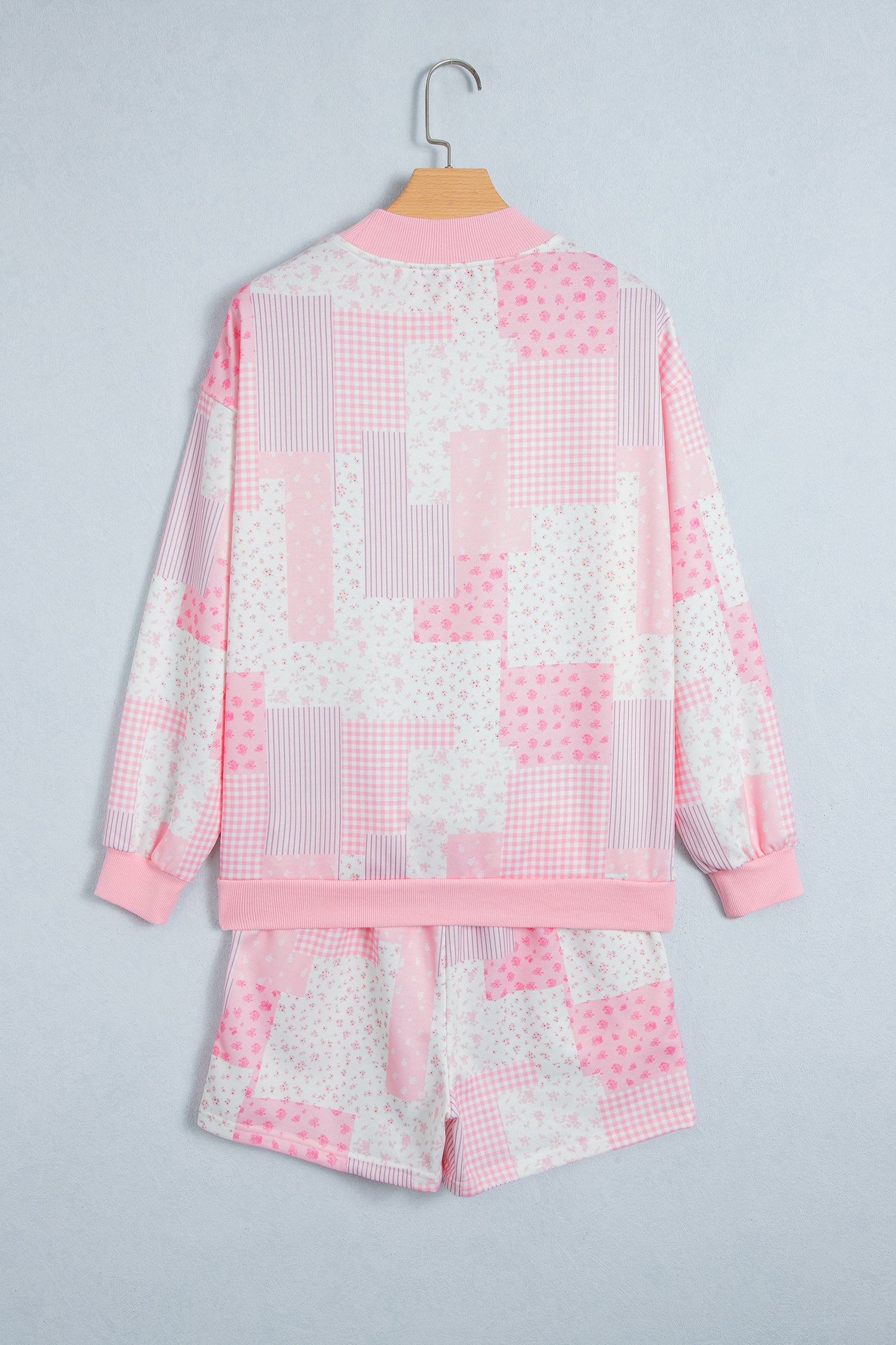 Light Pink Patchwork Floral Print Drop Shoulder Baggy Pullover Drawstring Shorts Set
